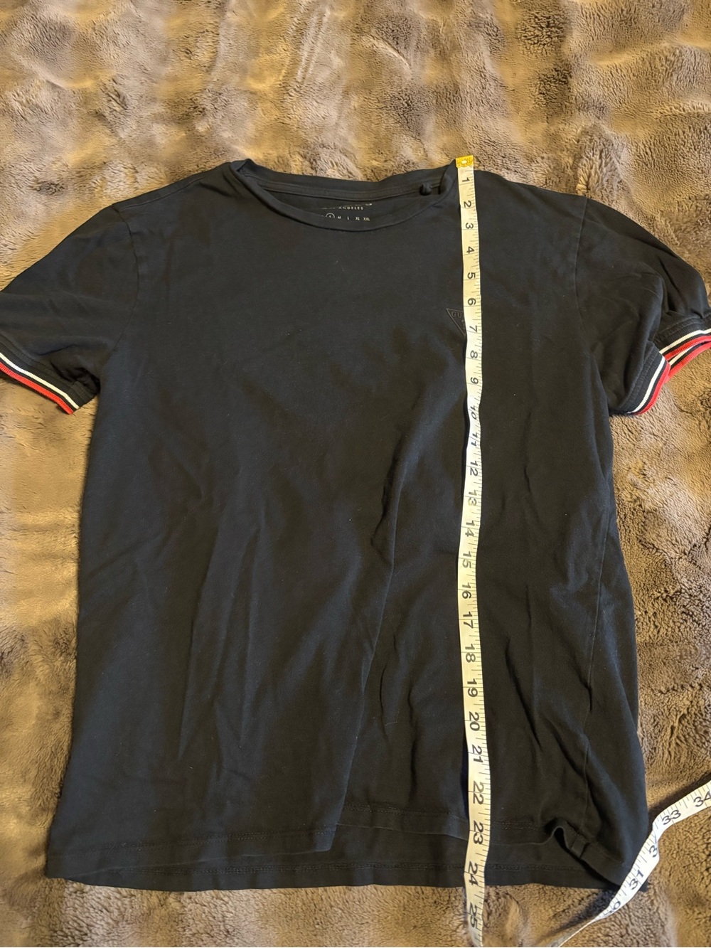 ☀️ Guess ☀️ vintage black basic tee - Picture 5 of 7
